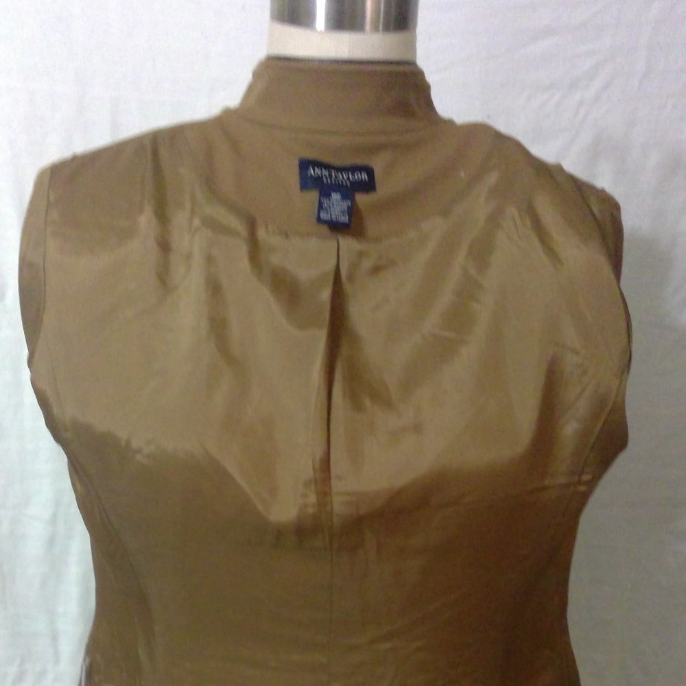 Ann Taylor 2 piece suit with leather trim Size 10P - Picture 10 of 11